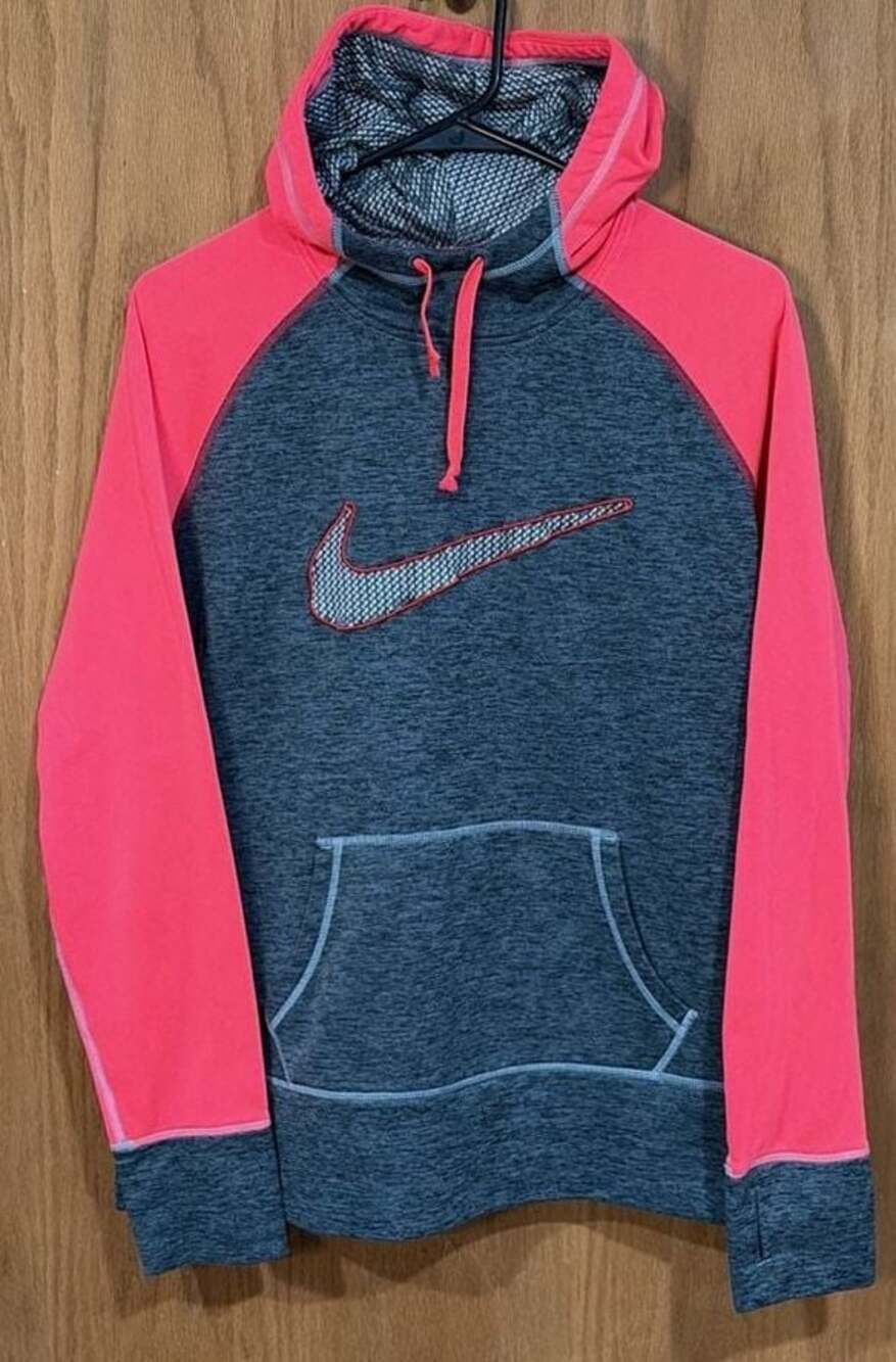 Nike Therma-Fit Performance Pullover Hoodie Gray and Neon Pink